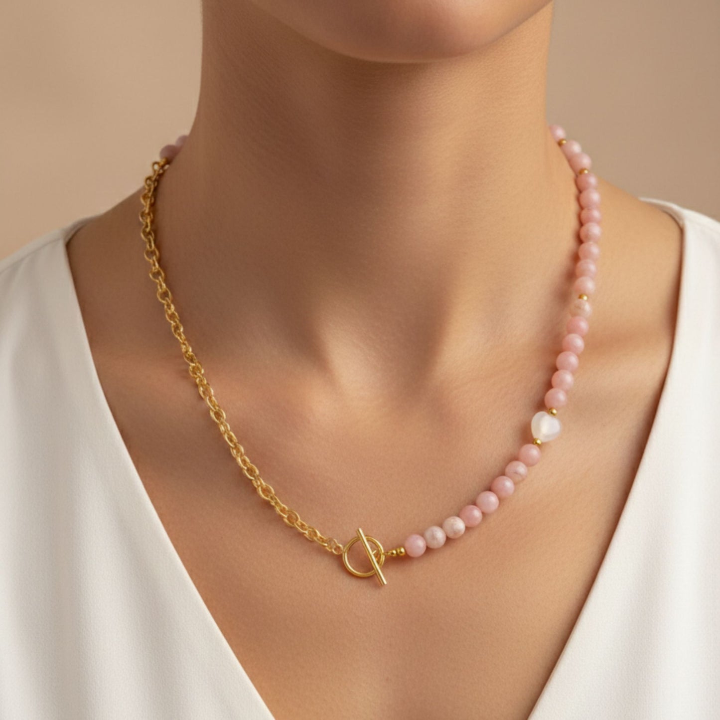 Colar Aura Rosa IV – Opala Rosa, Coração de Quartzo e Aço Inox