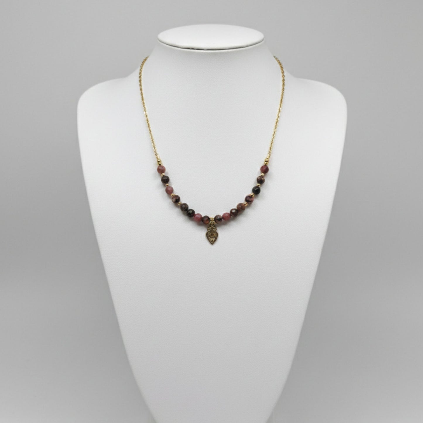 Colar Aura Rosa VII - 2 – Rodonite, Coração Sagrado e Aço Inox