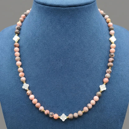 Colar Aura Rosa VI – Jaspe Zebra Rosa e Flores de Madre Pérola