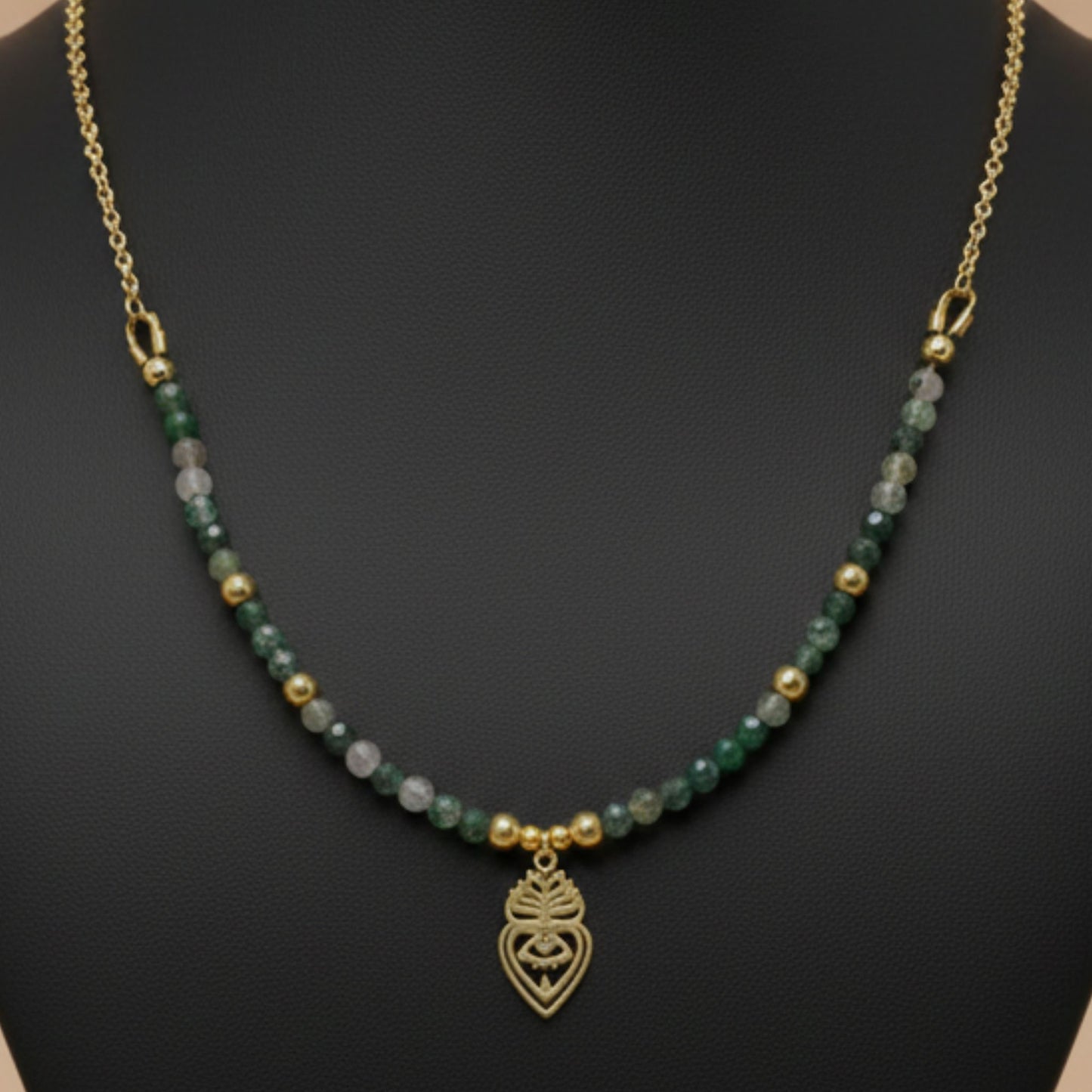 Colar Amuleto Ágata Musgo & Coração Protetor