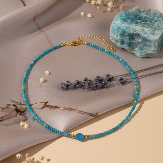 Colar Minimalista de Apatite - Brilho e Inspiração