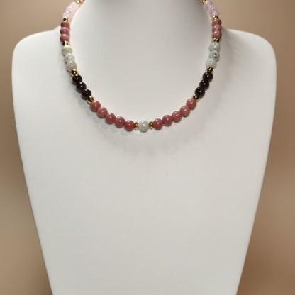 Colar Aura Rosa II – Pedra da Lua, Rodonite e Granada