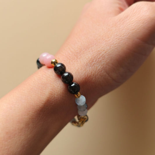 Pulseira Aura Rosa II – Pedra da Lua, Granada e Opala Rosa