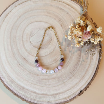 Pulseira Aura Rosa I – Granada, Opala Rosa e Aço Inox Dourado