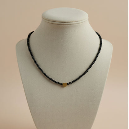 Choker Coração Negro - Espinela Facetada e Aço Inoxidável Dourado