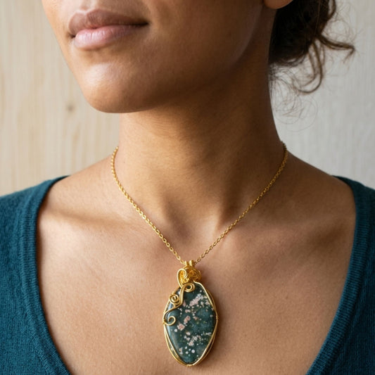 Pendente Jaspe Oceano Orbicular Feito à Mão em Dourado