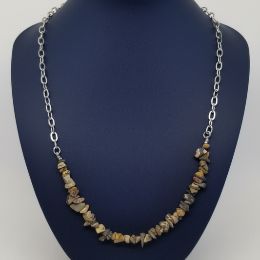 Colar Leopardite - Chips de Pedra Natural e Aço Inoxidável