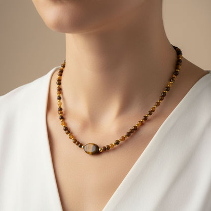 Colar Olho de Tigre - Proteção e Foco com Toque Dourado